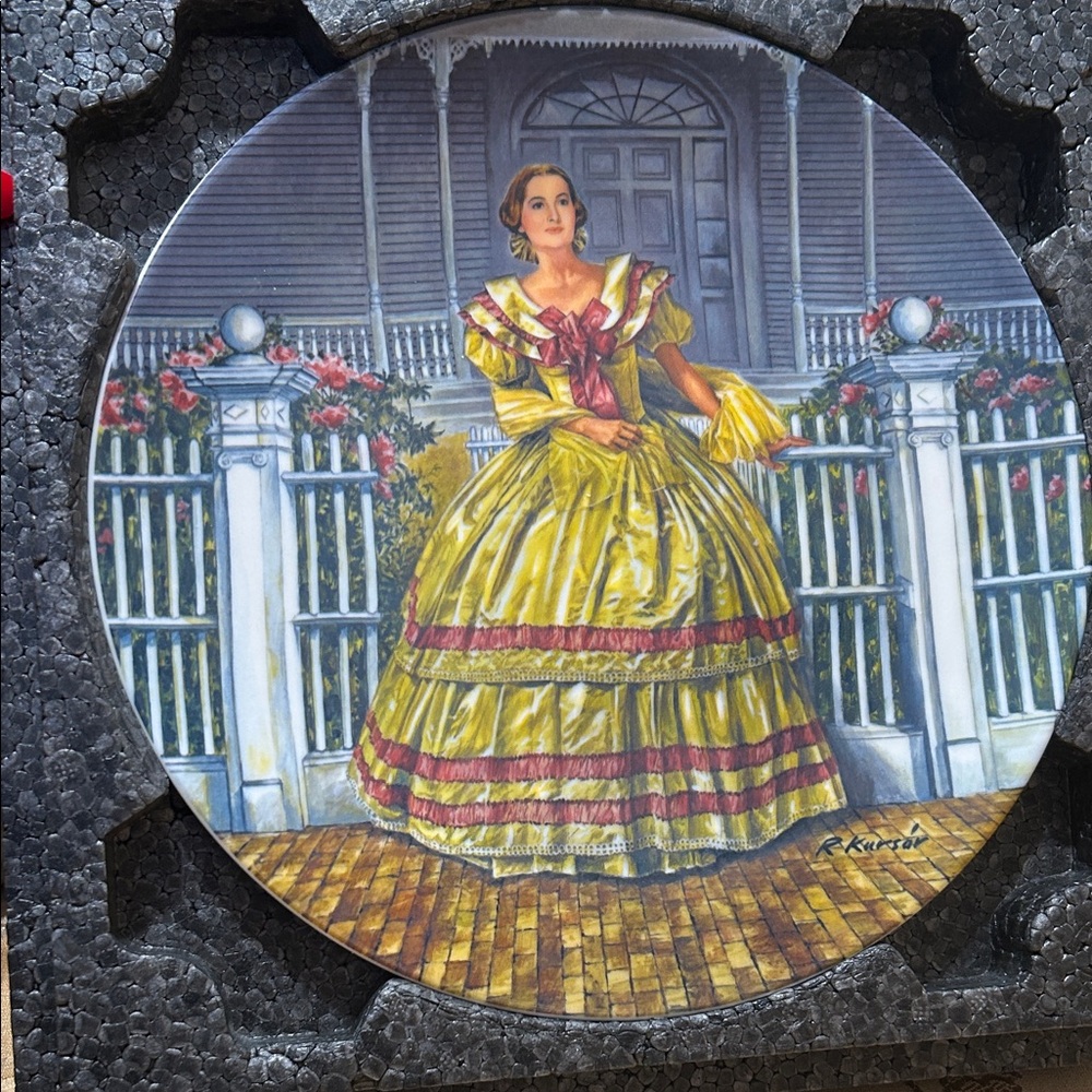 Collectible plate